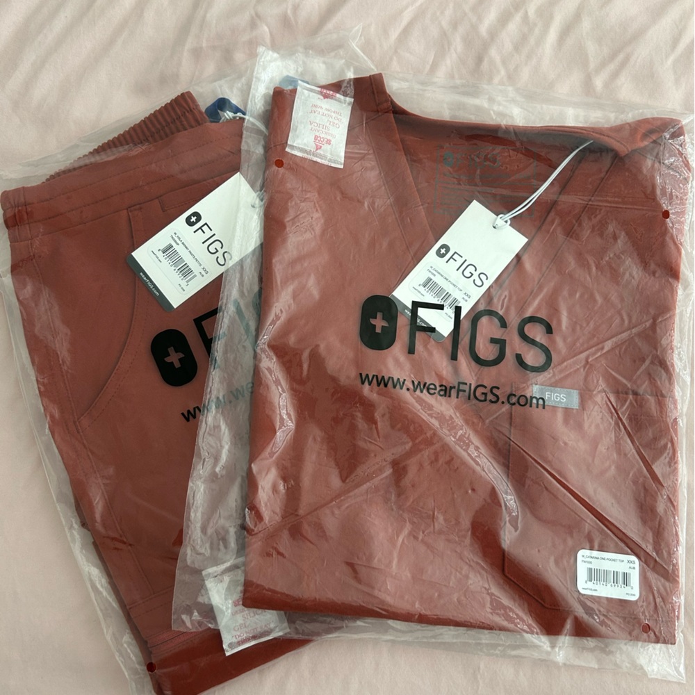 NWT FIG set in Auburn